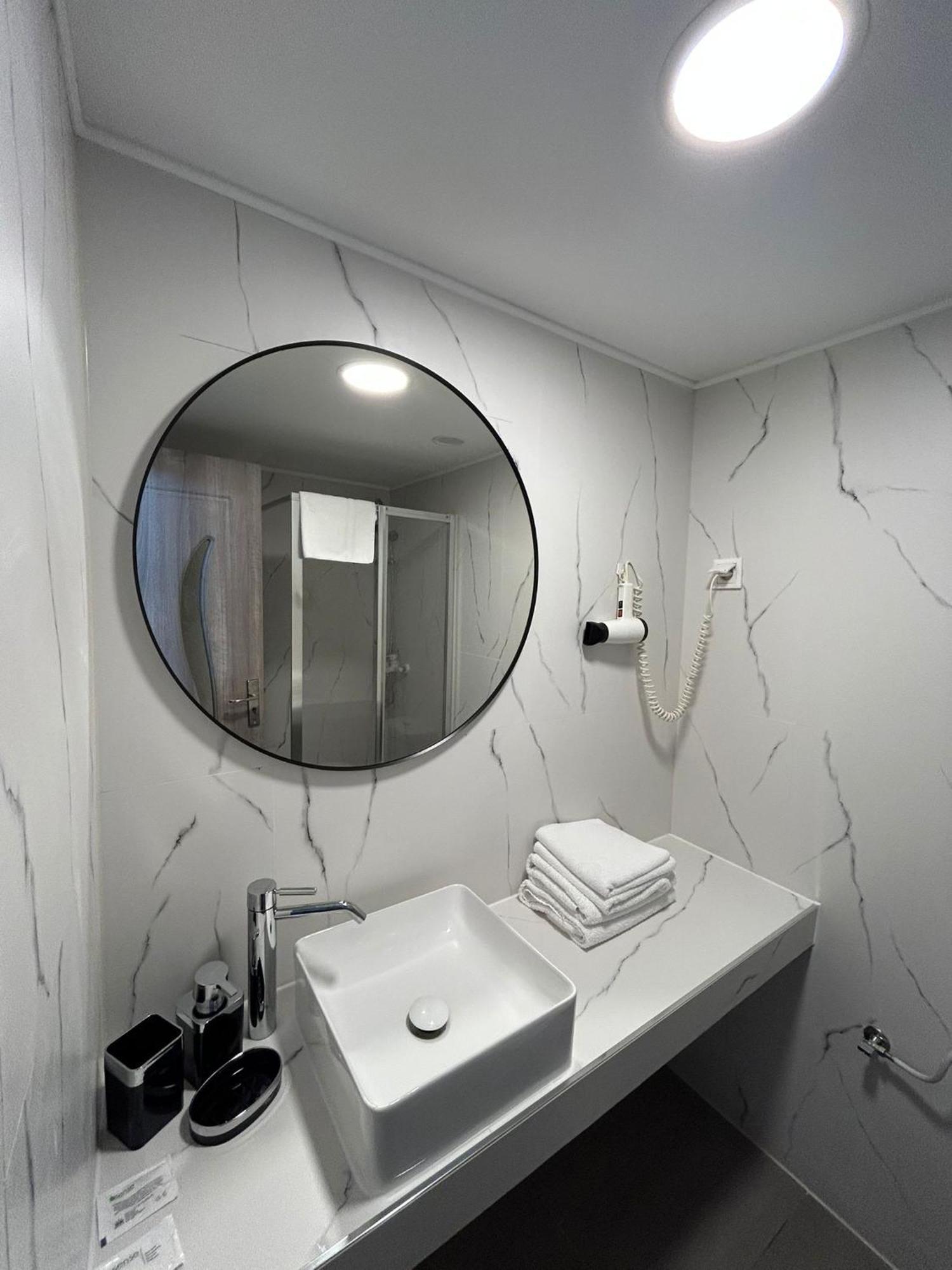 Hotel Bucovina Suceava Ngoại thất bức ảnh